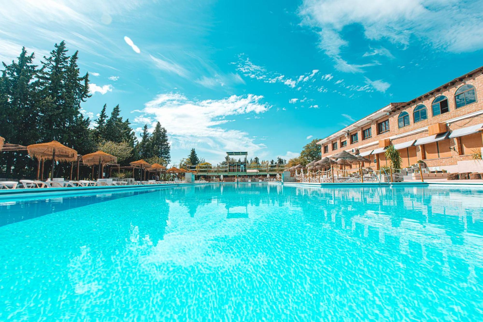 Otura Camping & Bungalows Suspiro Del Moro المظهر الخارجي الصورة