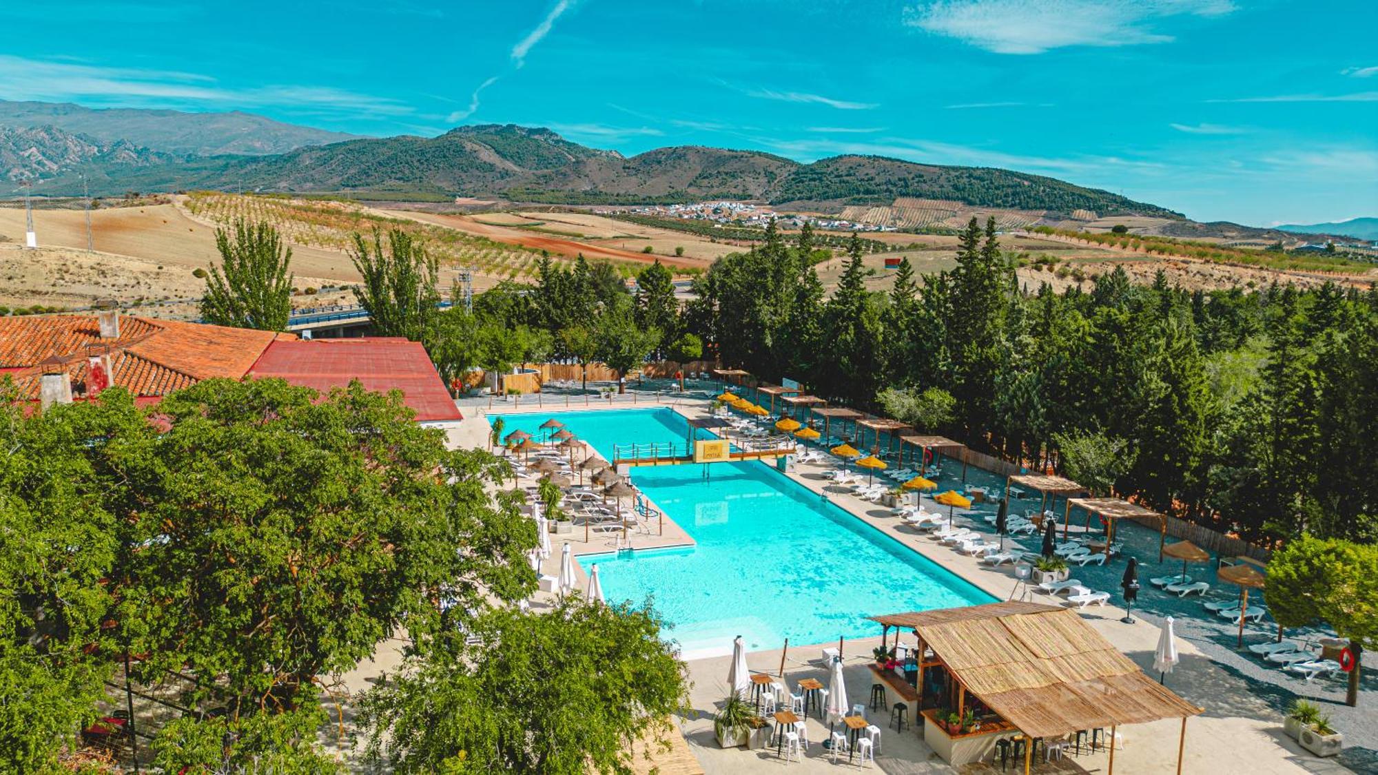 Otura Camping & Bungalows Suspiro Del Moro المظهر الخارجي الصورة